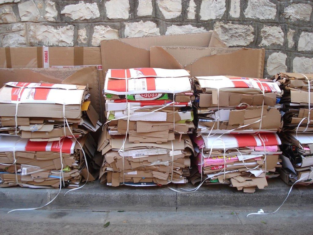 Free pile cardboard boxes recycling